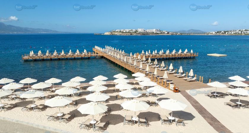 Kefaluka Resort